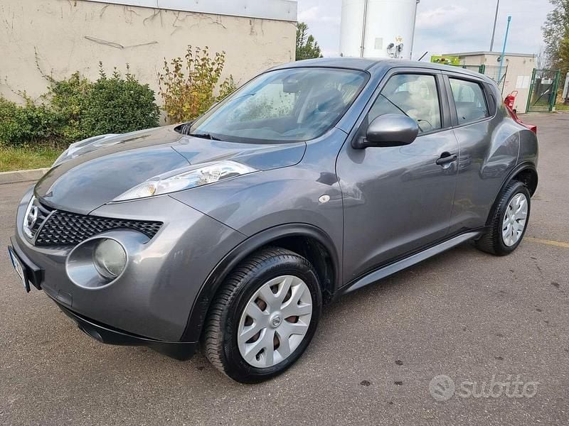 Grigio Usata 2012 Nissan Juke Visia SUV | 6500 € (Buon prezzo) - Immagine 1/4