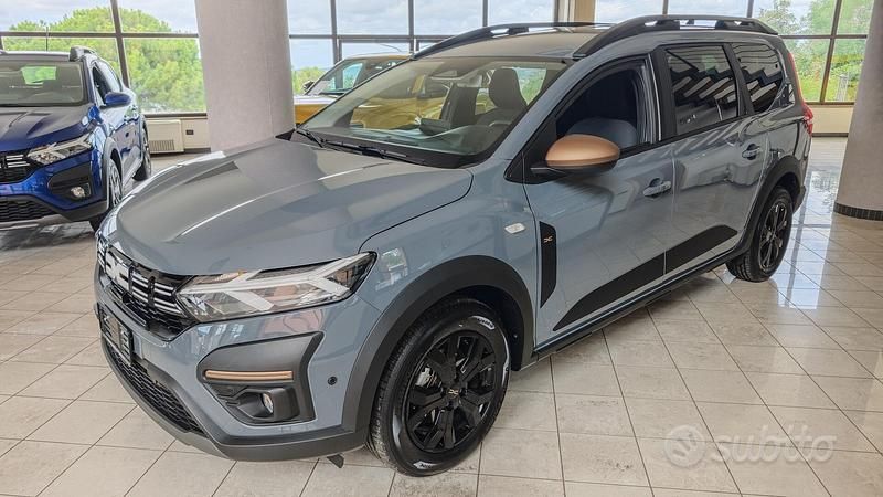 Nuova Dacia Jogger Extreme 101 CV (74 kW) 2025 Grigio Monovolume