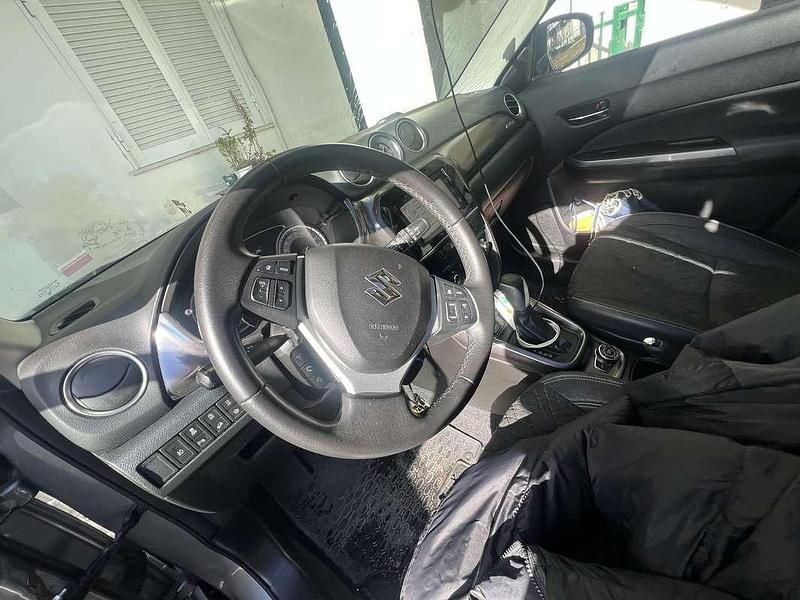 Usata Suzuki Vitara 140 CV (102 kW) 2019 Argento SUV