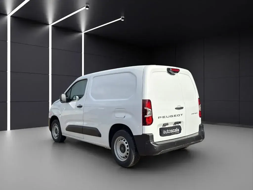 Nouvelle Peugeot Partner S 102 ch (75 kW) 2025 Blanc Monospace