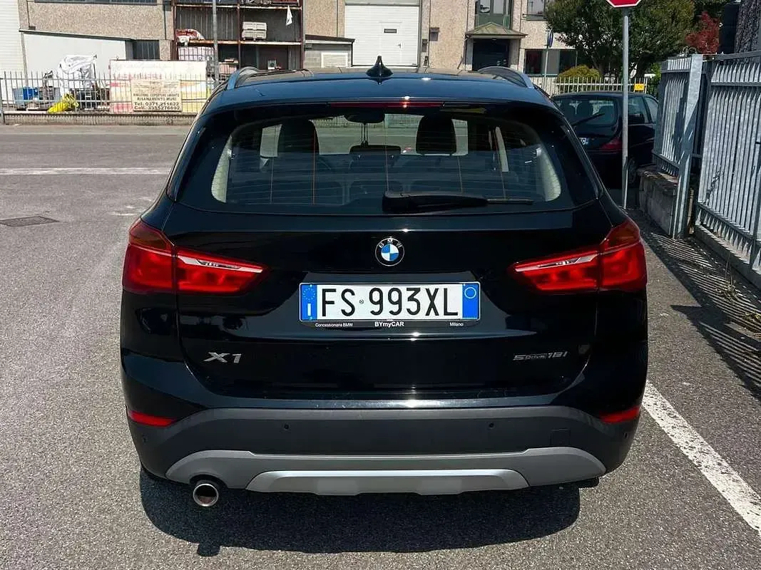 Usata BMW X1 Comfort Edition 140 CV (102 kW) 2018 Nero SUV