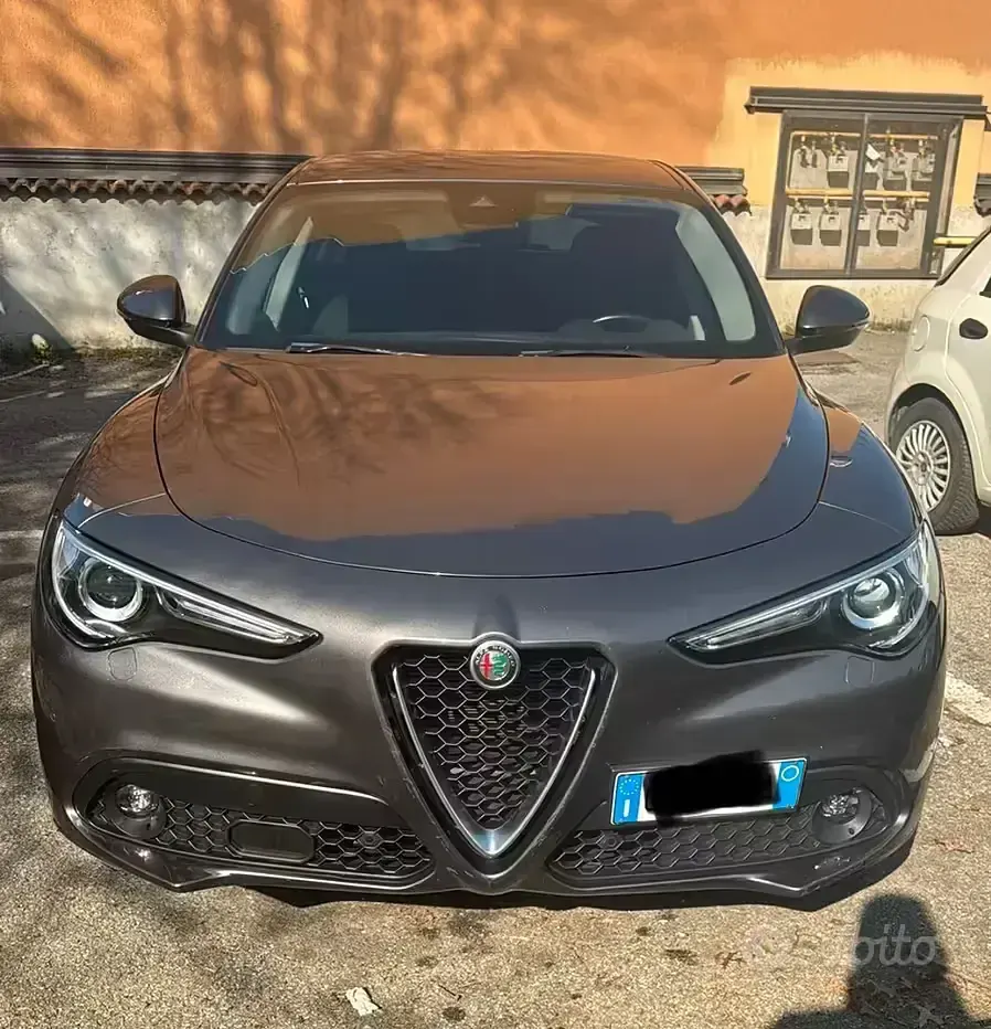 Usata Alfa Romeo Stelvio Business 190 CV (139 kW) 2020 SUV