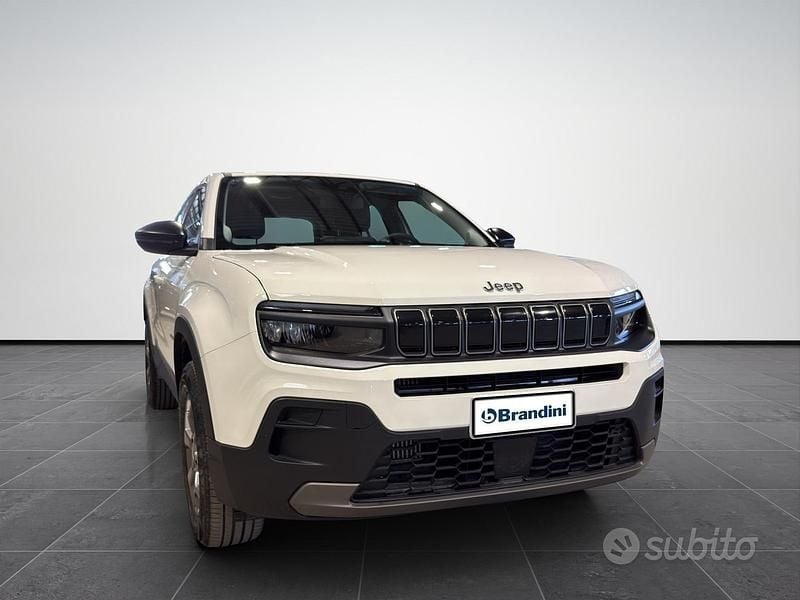 Usata Jeep Avenger Longitude 101 CV (74 kW) 2024 Bianco SUV