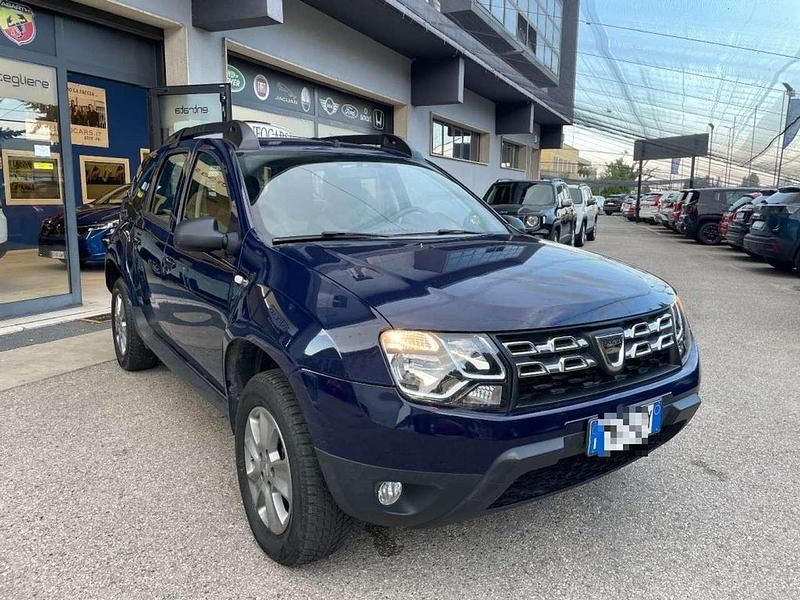 Blu pastello Usata 2017 Dacia Duster Lauréate SUV | 8490 € (Buon prezzo) - Immagine 1/4