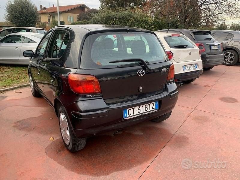 Usata Toyota Yaris 2005 Berlina
