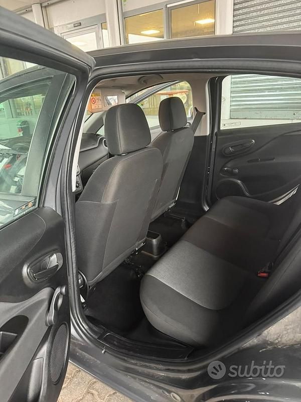 Usata Fiat Punto 75 CV (55 kW) 2014 Utilitaria