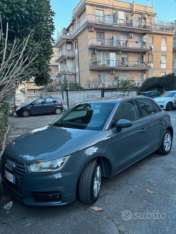 Usata Audi A1 Sportback Ambiente 116 CV (85 kW) 2015 Grigio Utilitaria