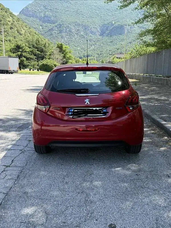 Usata Peugeot 208 Active 75 CV (55 kW) 2016 Utilitaria