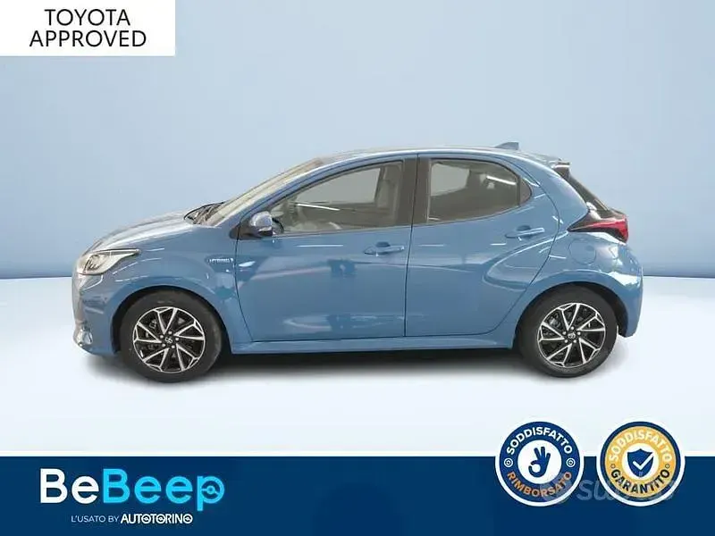 Usata Toyota Yaris Hybrid Trend 92 CV (67 kW) 2020 Blu Berlina