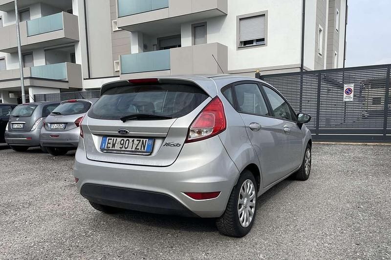 Usata Ford Fiesta Titanium 75 CV (55 kW) 2014 Other Utilitaria