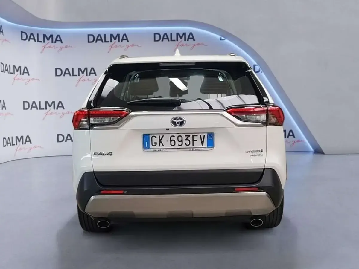 Usata Toyota RAV4 Hybrid Business Edition 222 CV (163 kW) 2022 Non disponibile SUV