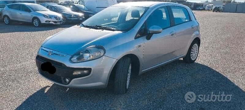 Usata Fiat Punto Evo Dynamic 77 CV (56 kW) 2009 Argento Utilitaria