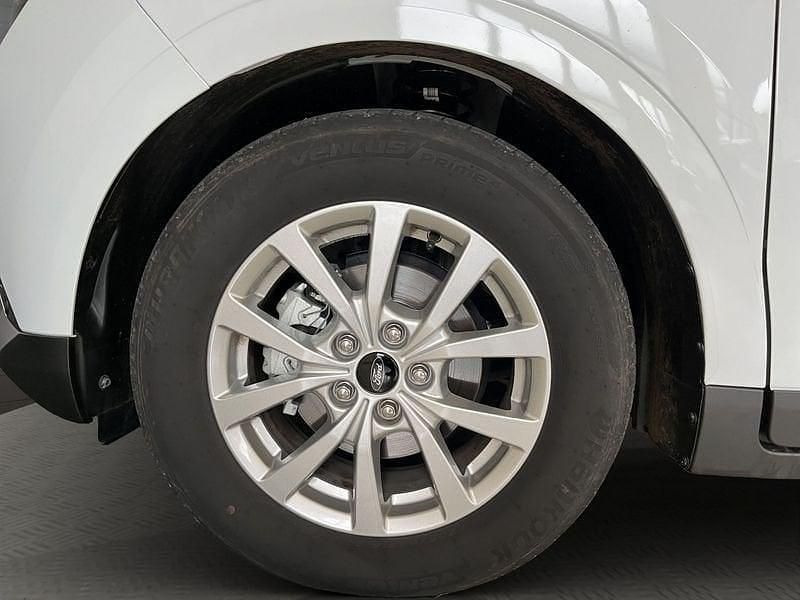 Usata Ford Tourneo Courier Titanium 124 CV (91 kW) 2025 Bianco Monovolume