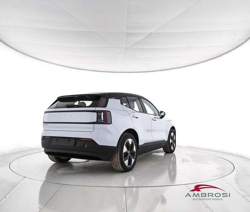 Nuova Volvo EX30 Plus 149 kW (203 CV) 2026 Cloud blue SUV