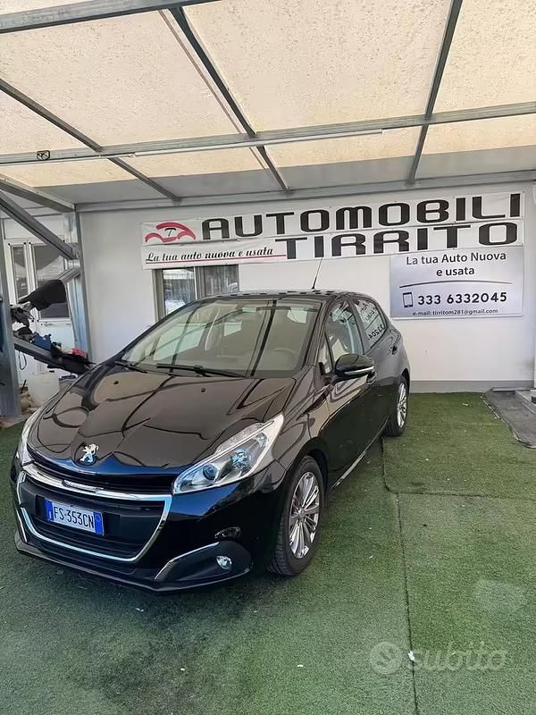 Usata Peugeot 208 Allure 75 CV (55 kW) 2018 Nero Utilitaria