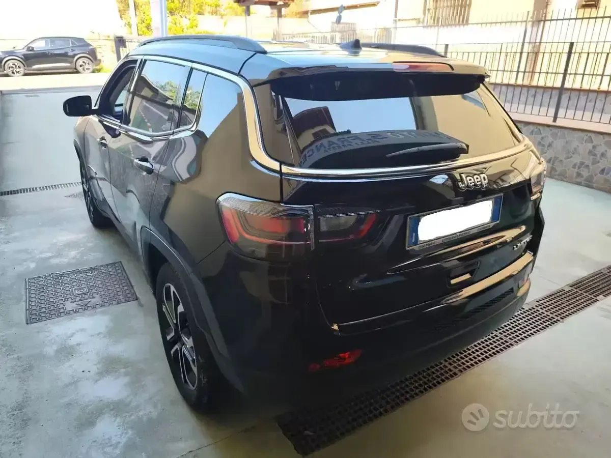 Usata Jeep Compass Limited 131 CV (96 kW) 2022 Nero SUV