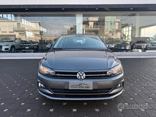 Usata VW Polo Comfortline 80 CV (58 kW) 2019 Grigio Utilitaria