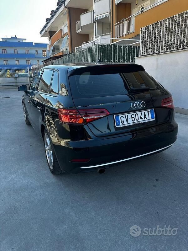 Usata Audi A1 116 CV (85 kW) 2017 Nero Utilitaria