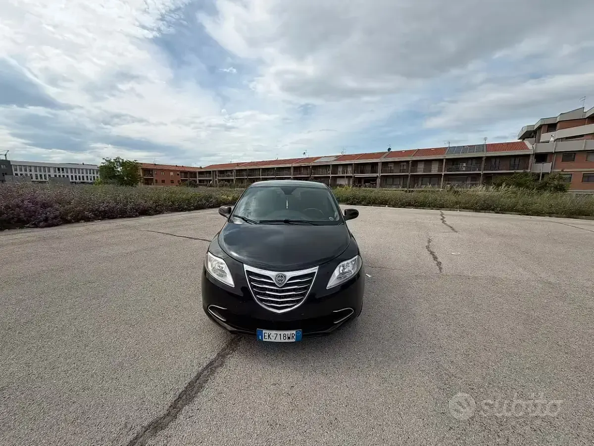 Usata Lancia Ypsilon S 95 CV (69 kW) 2011 Utilitaria