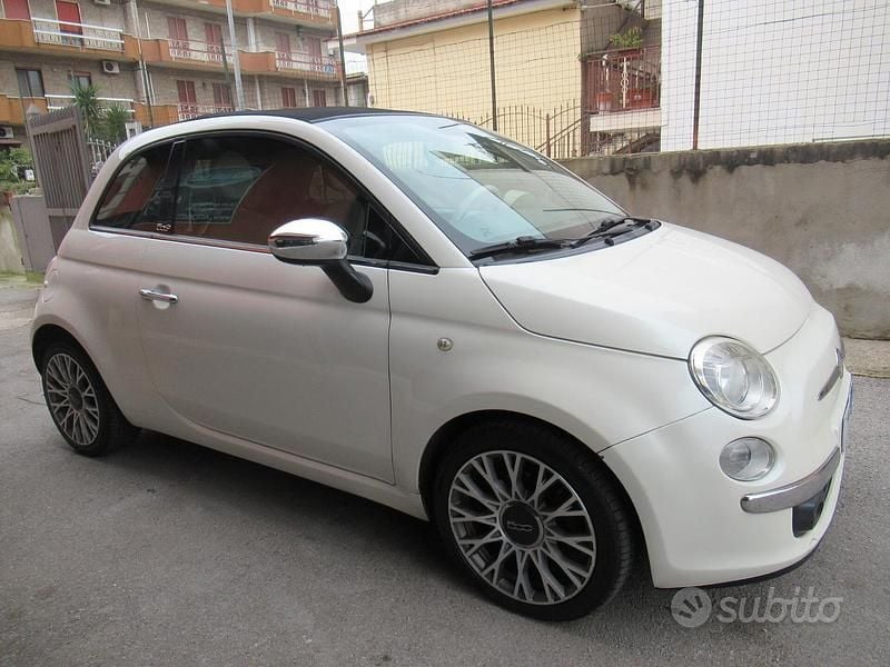 Usata Fiat 500C Lounge 95 CV (69 kW) 2010 Bianco Cabrio