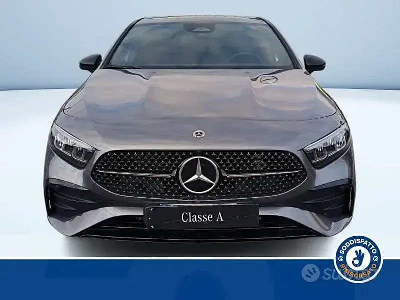 Usata Mercedes A180 Advanced Plus 115 CV (84 kW) 2025 Grigio Berlina