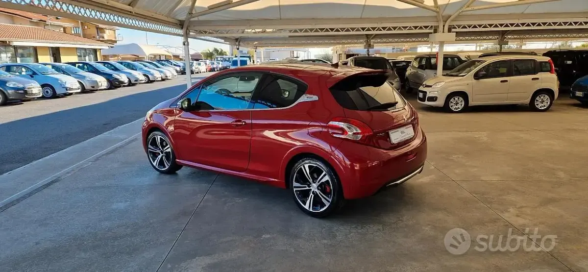 Usata Peugeot 208 GTi 200 CV (147 kW) 2015 Rosso Utilitaria