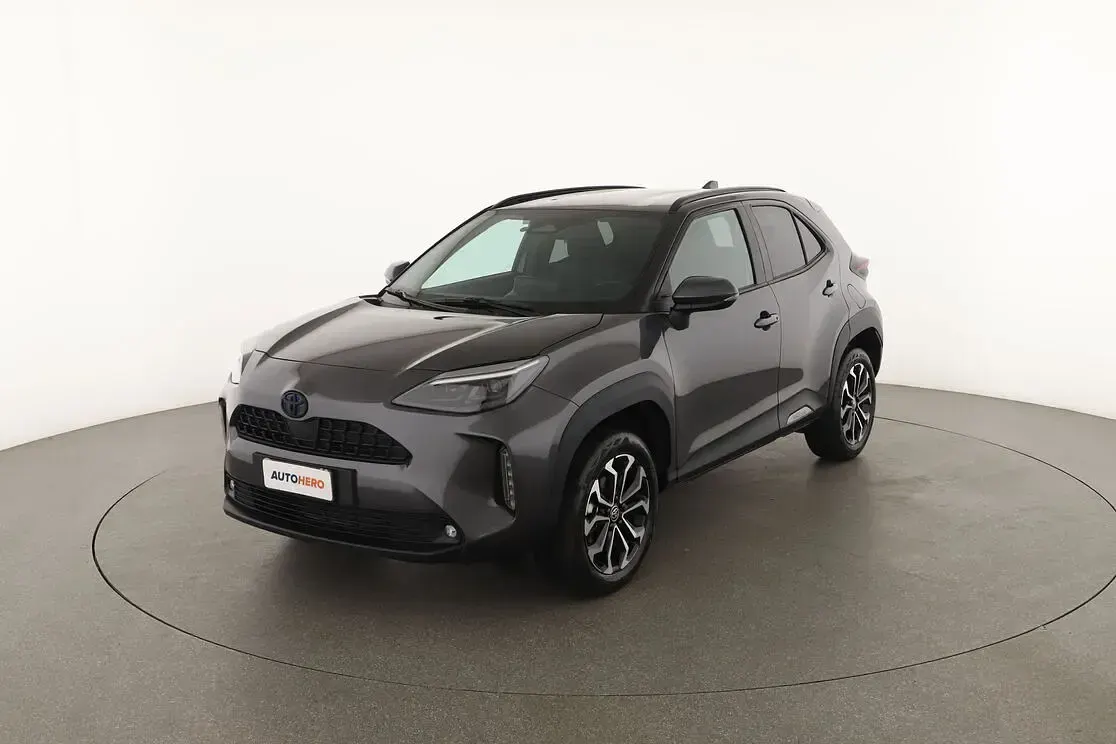 Usata Toyota Yaris Hybrid Trend 131 CV (96 kW) 2024