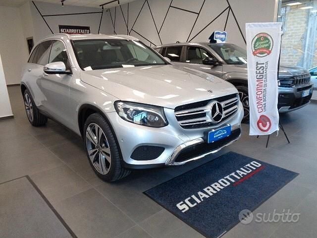Usata Mercedes GLC250 Premium 204 CV (150 kW) 2019 Grigio SUV