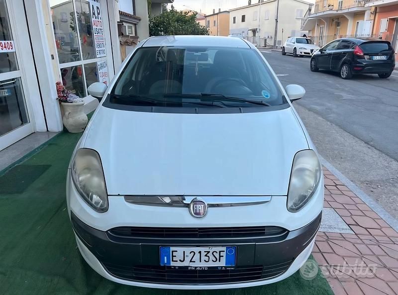 Usata Fiat Punto Evo 75 CV (55 kW) 2011 Bianco Utilitaria