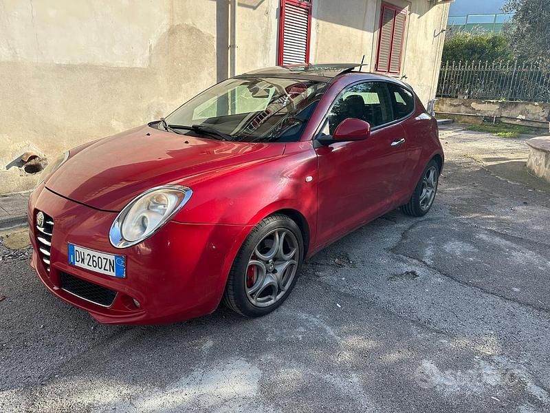 Rosso Usata 2009 Alfa Romeo MiTo Due volumi | 4000 € (Ottimo prezzo) - Immagine 1/4