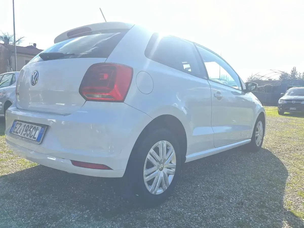 Usata VW Polo Trendline 60 CV (44 kW) 2015 Bianco Berlina