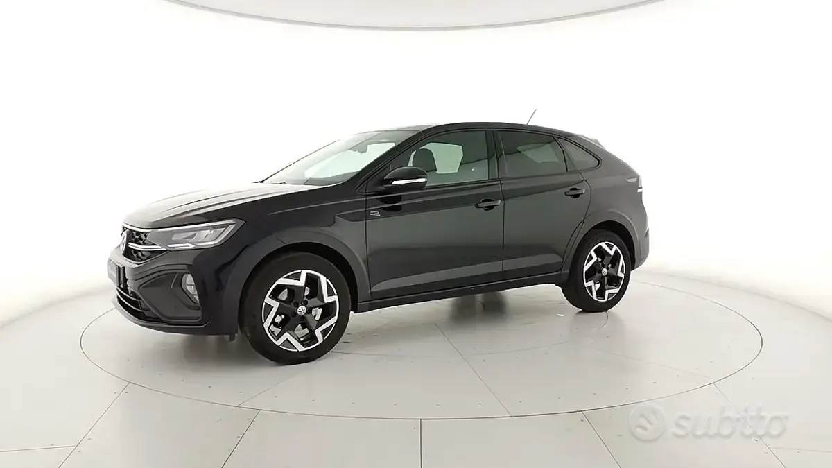 Käytetty VW Taigo R-line 116 HP (85 kW) 2025 Musta Katumaasturi