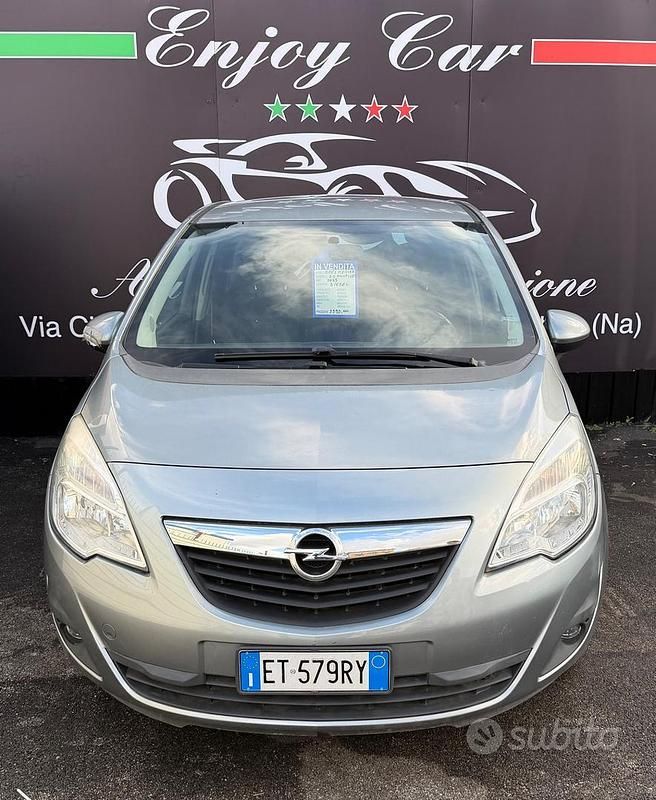 Usata Opel Meriva Cosmo 95 CV (69 kW) 2015 Grigio Monovolume