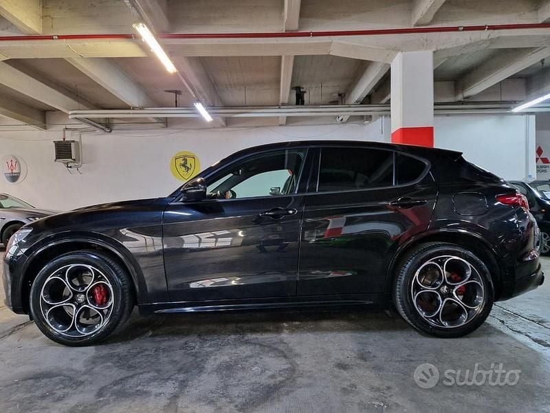Usata Alfa Romeo Stelvio Veloce 209 CV (153 kW) 2021 Nero SUV