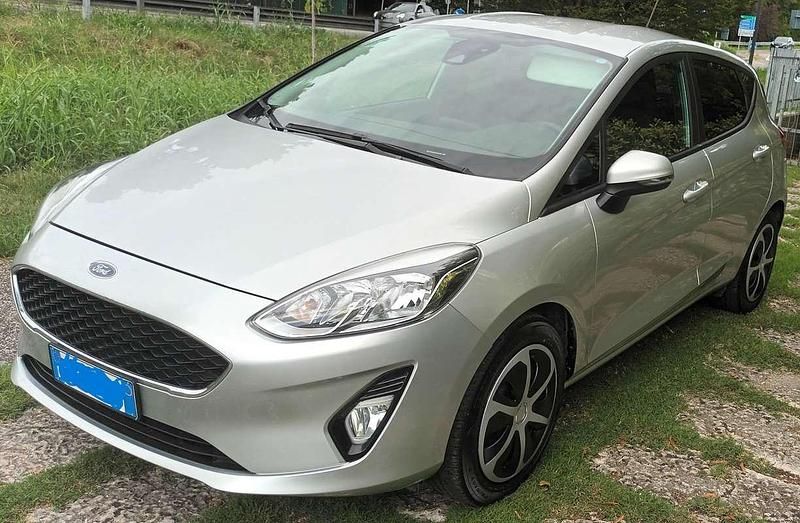 Usata Ford Fiesta SE 70 CV (51 kW) 2018 Grigio Utilitaria