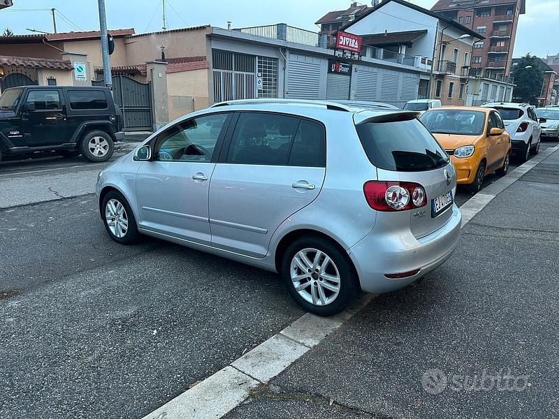 Usata VW Golf Plus Cross Highline 122 CV (89 kW) 2011 Grigio Monovolume