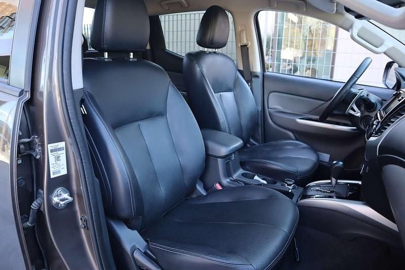 Usata Mitsubishi L200 181 CV (133 kW) 2017 Marrone Pick-up