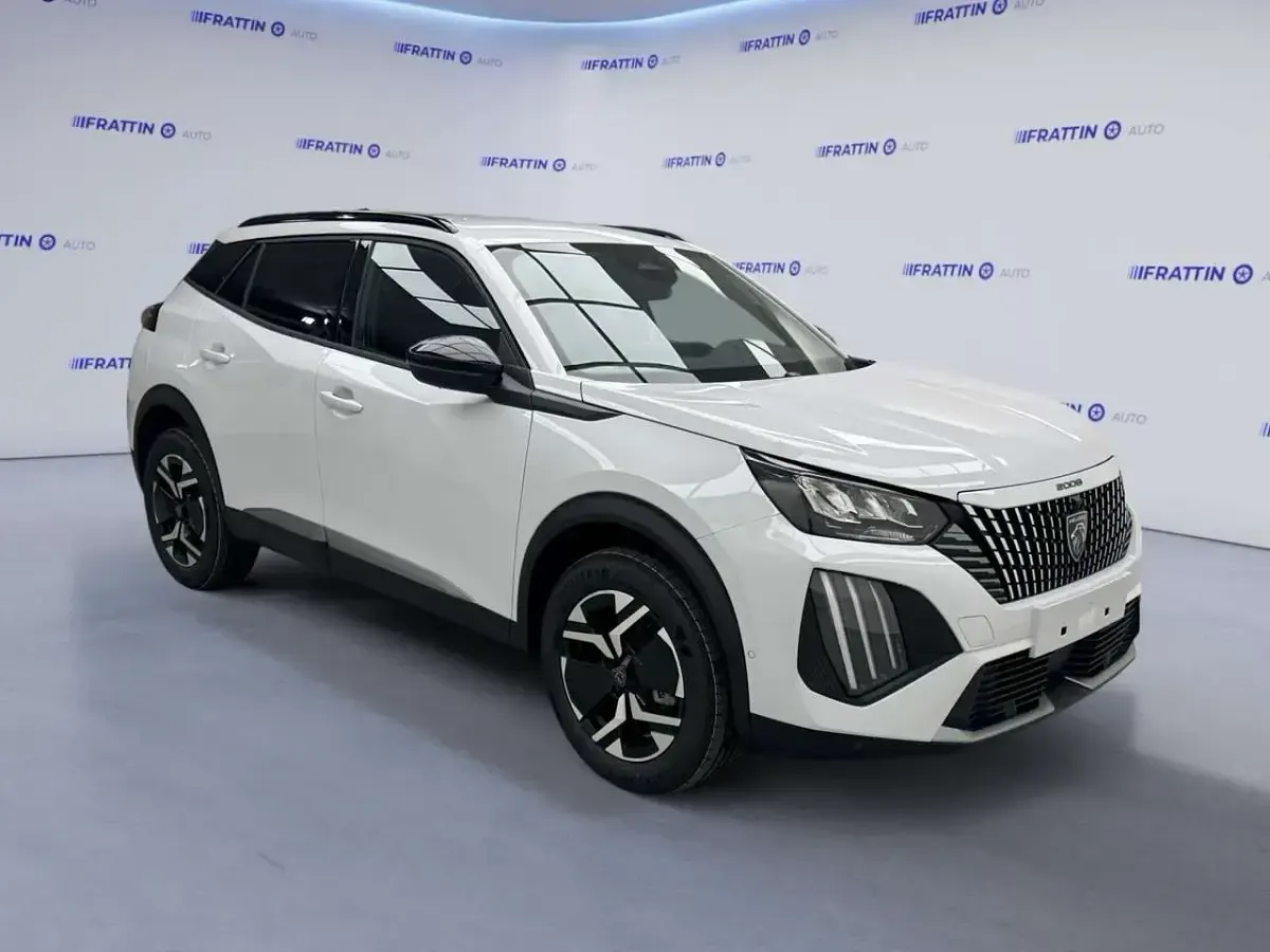 Nuova Peugeot 2008 Allure 102 CV (75 kW) 2025 Bianco SUV