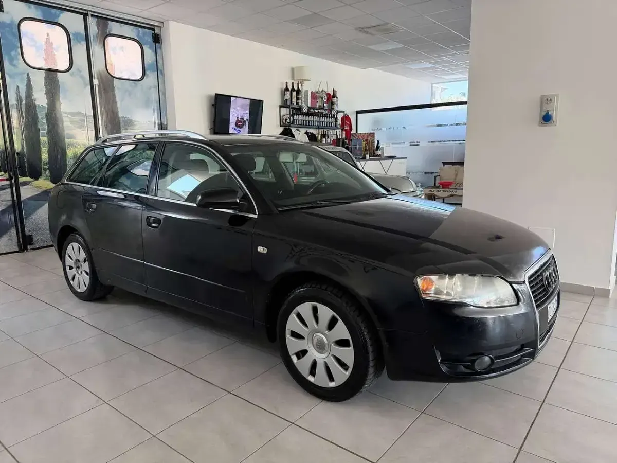Usata Audi A4 140 CV (102 kW) 2006 Nero Station wagon