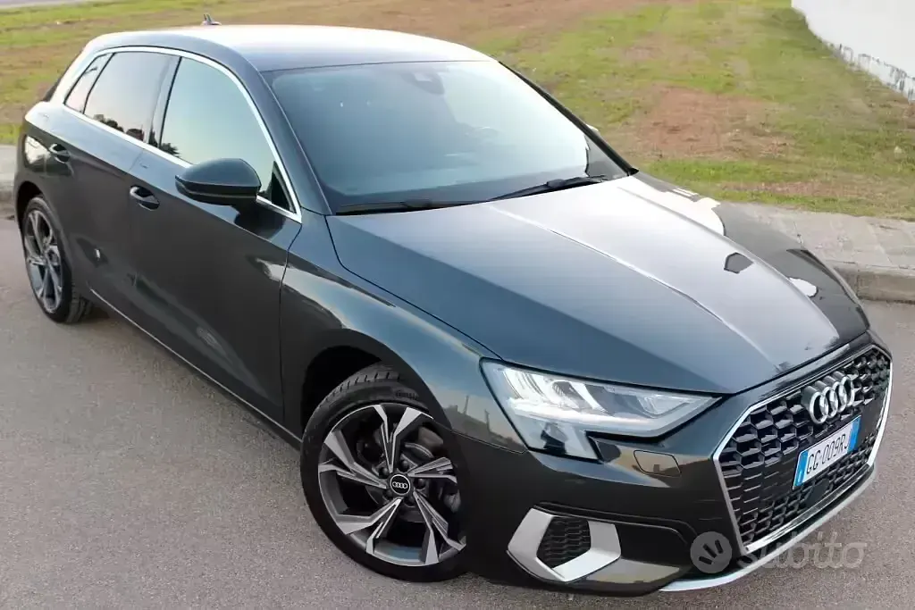 Gebraucht Audi A3 Advanced 116 PS (85 kW) 2021 Grau Limousine