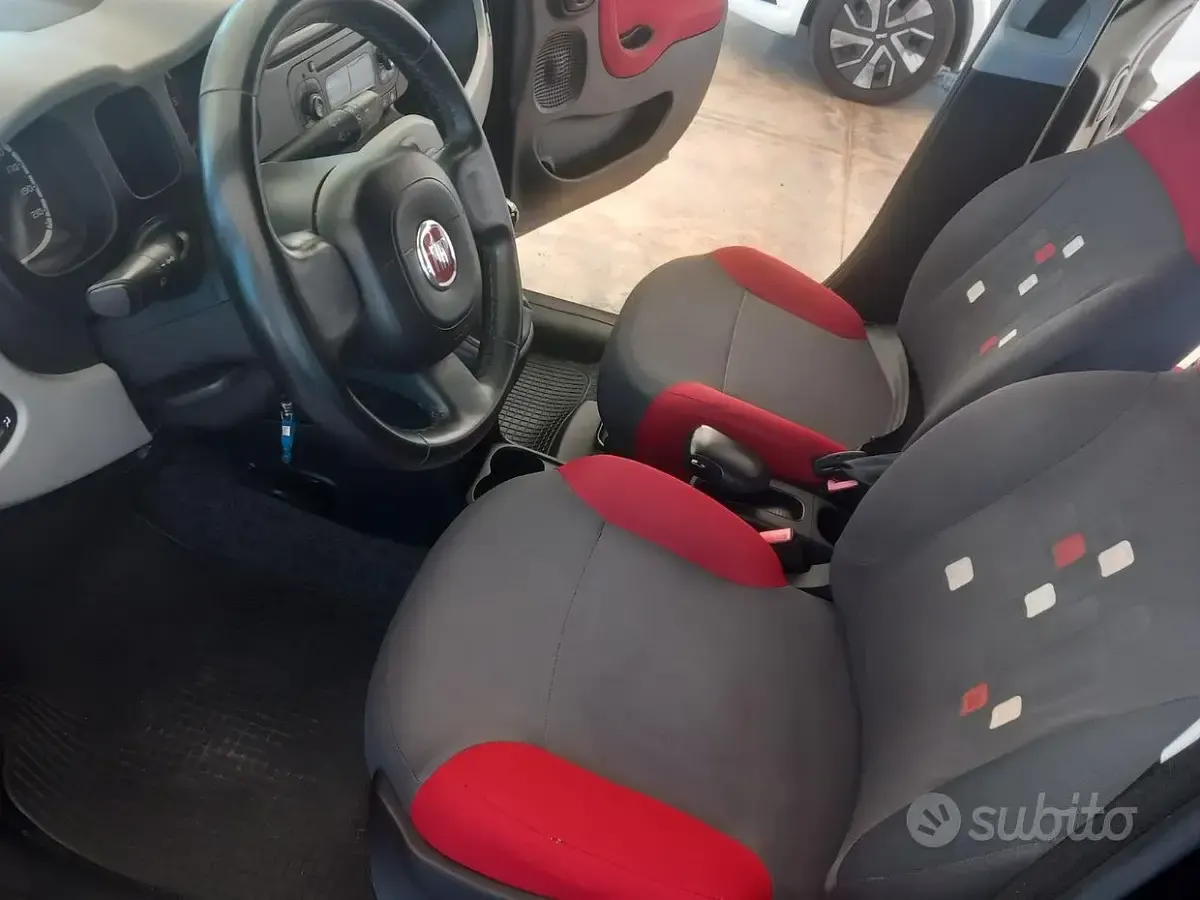 Usata Fiat Panda 75 CV (55 kW) 2013 Bluazzurro Utilitaria
