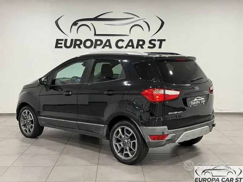 Usata Ford Ecosport 125 CV (91 kW) 2017 Nero SUV