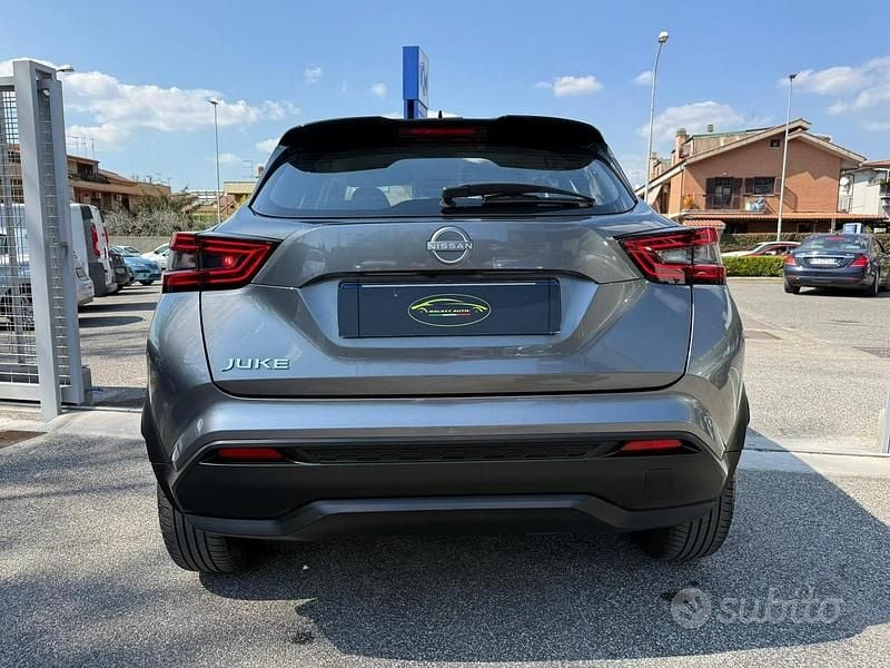 Usata Nissan Juke Acenta 114 CV (83 kW) 2024 Grigio SUV