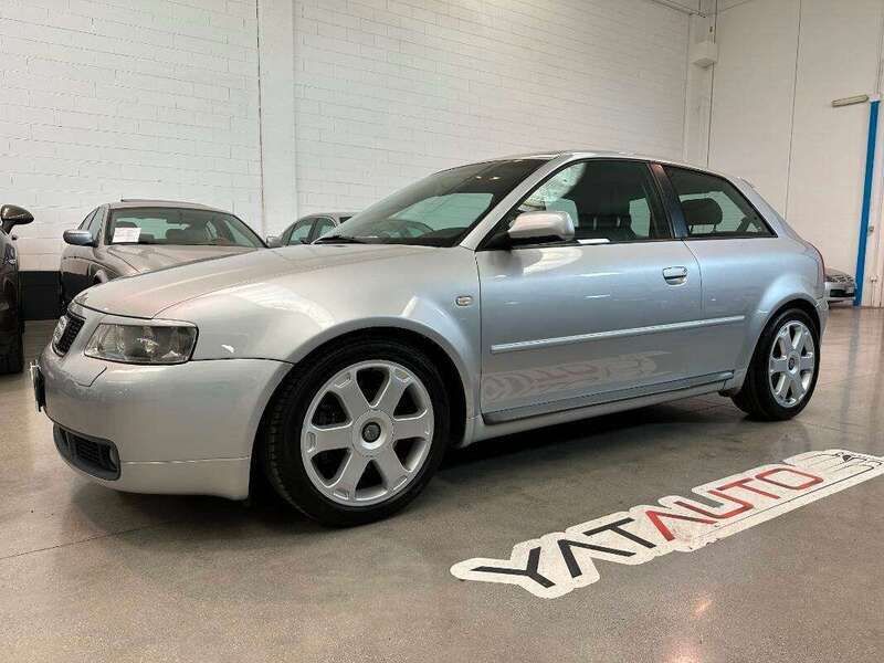 Argento Usata 2001 Audi S3 Ambiente Berlina | 13.990 € (Super prezzo) - Immagine 1/4