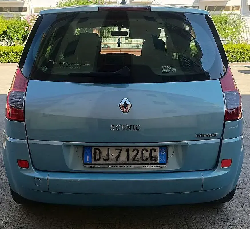 Usata Renault Scénic Dynamique 106 CV (77 kW) 2007 Monovolume