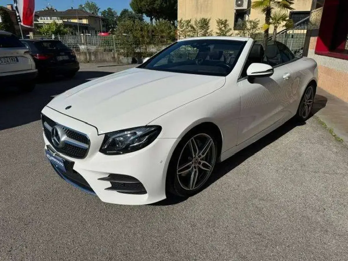Usata Mercedes E220 Premium Plus 194 CV (142 kW) 2017 Bianco Cabrio