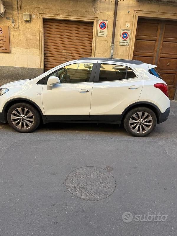 Bianco Usata 2014 Opel Mokka Cosmo SUV | 8900 € (Buon prezzo) - Immagine 1/4