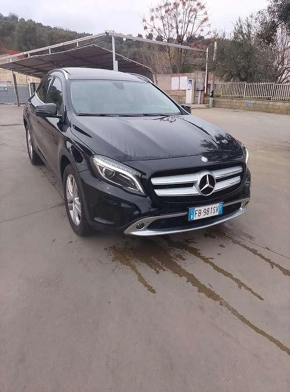 Usata Mercedes GLA200 136 CV (100 kW) 2015 SUV
