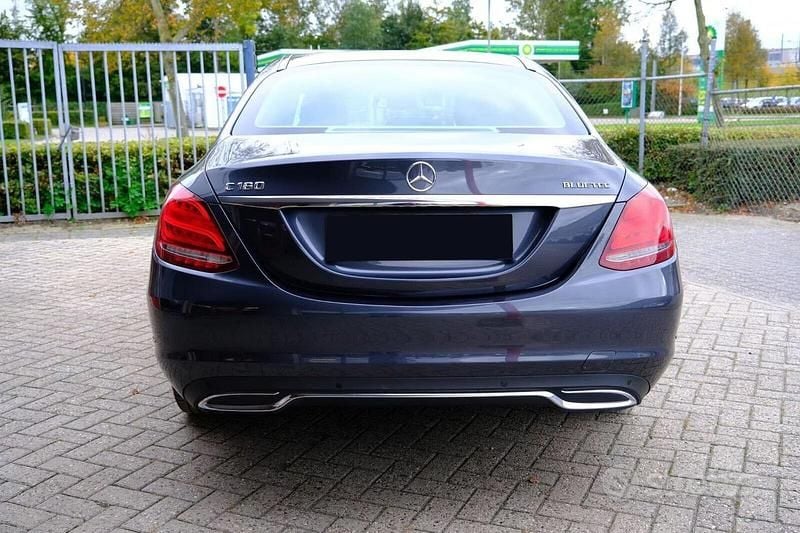 Usata Mercedes C180 115 CV (84 kW) 2017 Nero Berlina