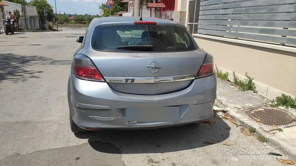 Occasion Opel Astra GTC Cosmo 101 ch (74 kW) 2007 Gris Berline